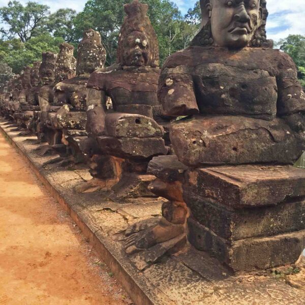 AngkorEntrance2blog